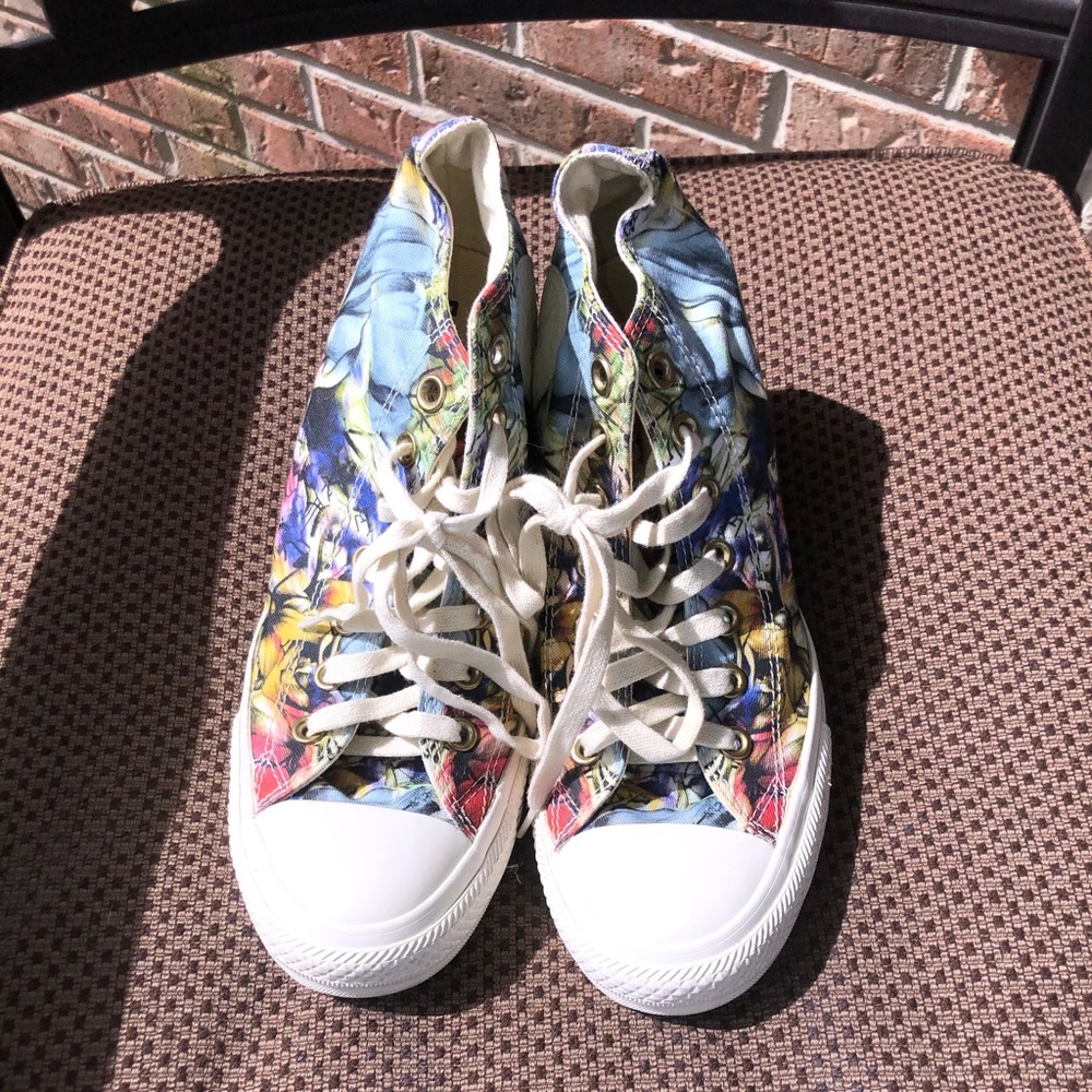 Brand new high top heeled flower converse